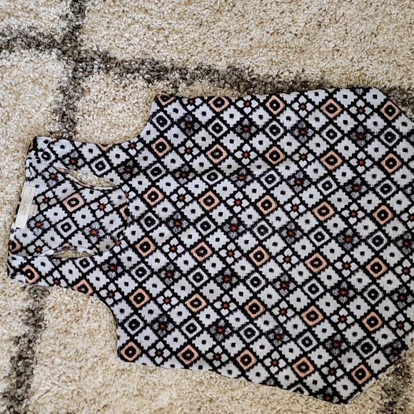 LOFT Diamond Geo Racerback Shell - Picture 4 of 9
